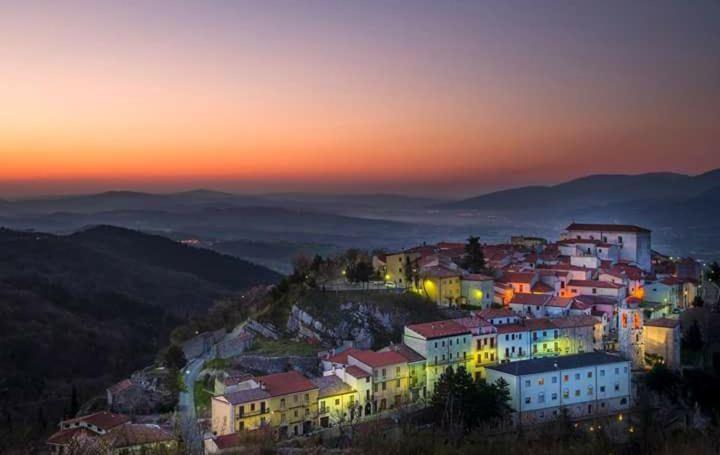 Meridiana Santa Maria del Molise Luaran gambar